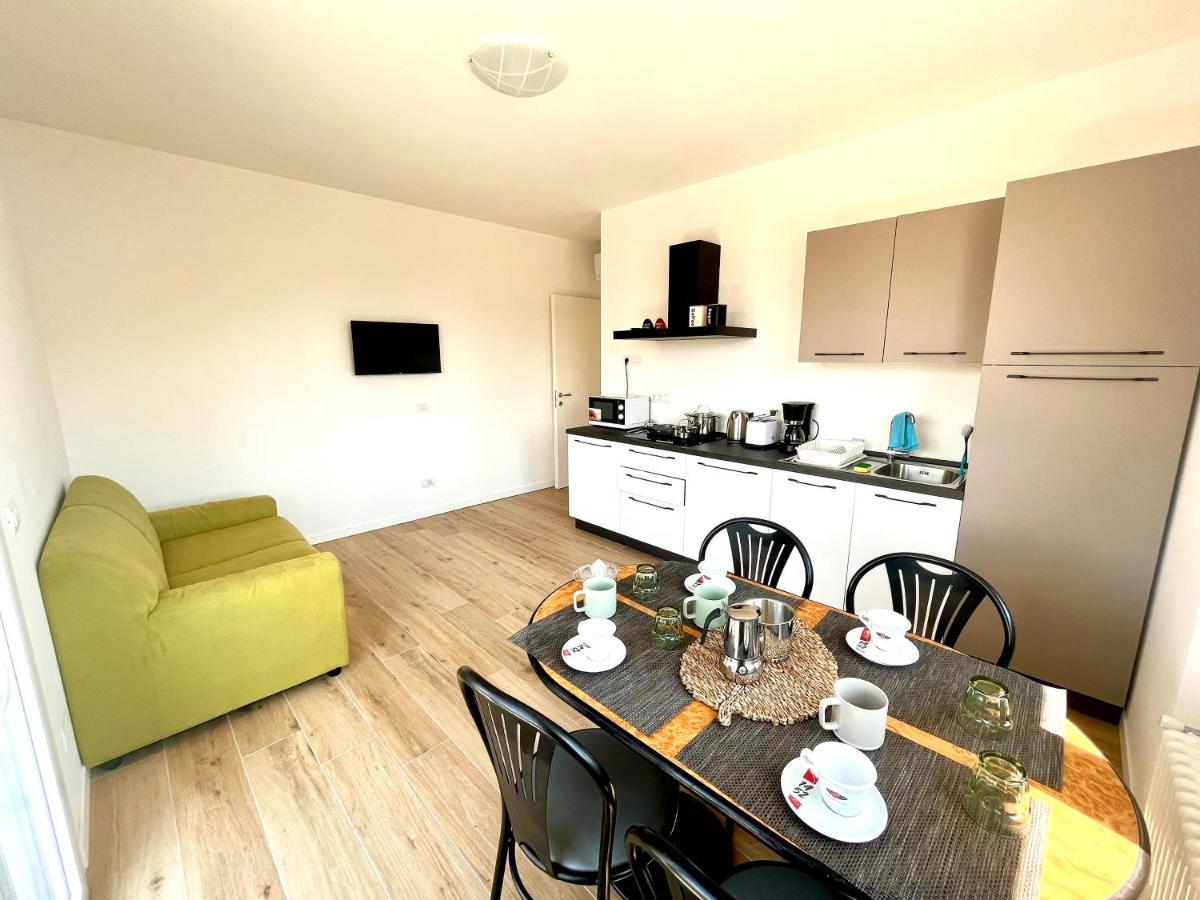Berengario Suites Torri Del Benaco Buitenkant foto