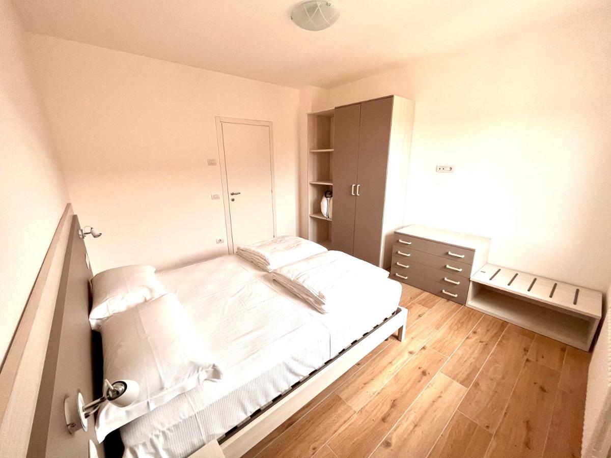 Berengario Suites Torri Del Benaco Buitenkant foto