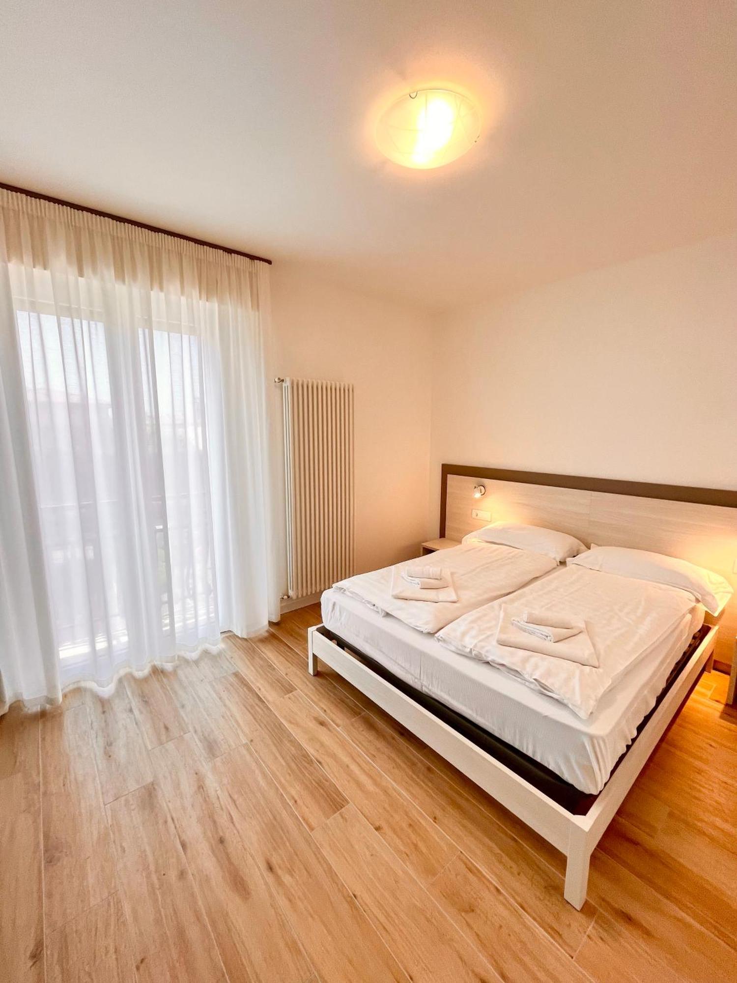 Berengario Suites Torri Del Benaco Buitenkant foto