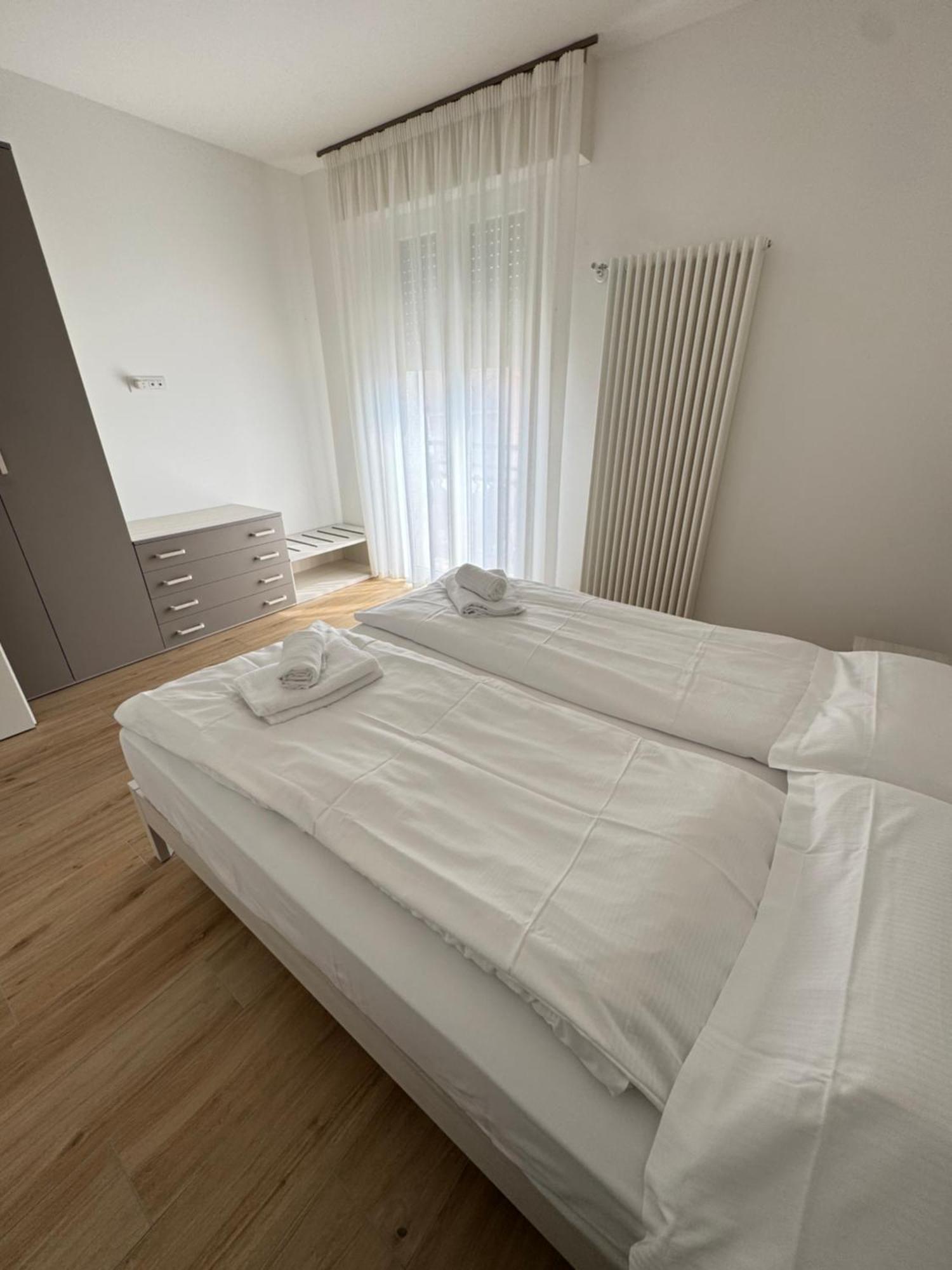 Berengario Suites Torri Del Benaco Buitenkant foto