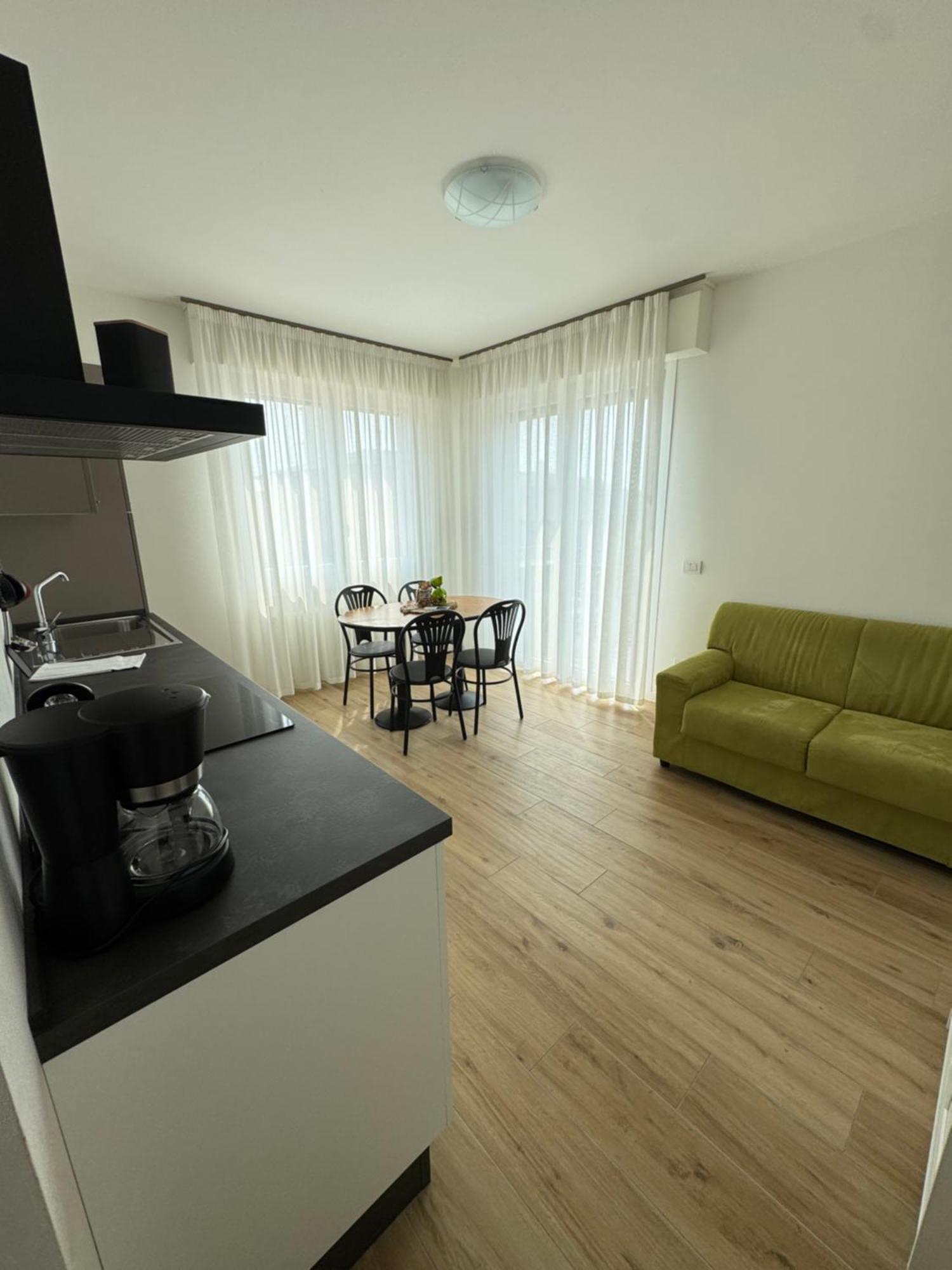 Berengario Suites Torri Del Benaco Buitenkant foto